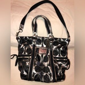 👜 BLACK/SILVER COACH PURSE